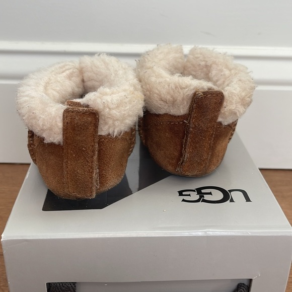 UGG Gojee Baby Boots : size 2/3 S - Picture 4 of 6